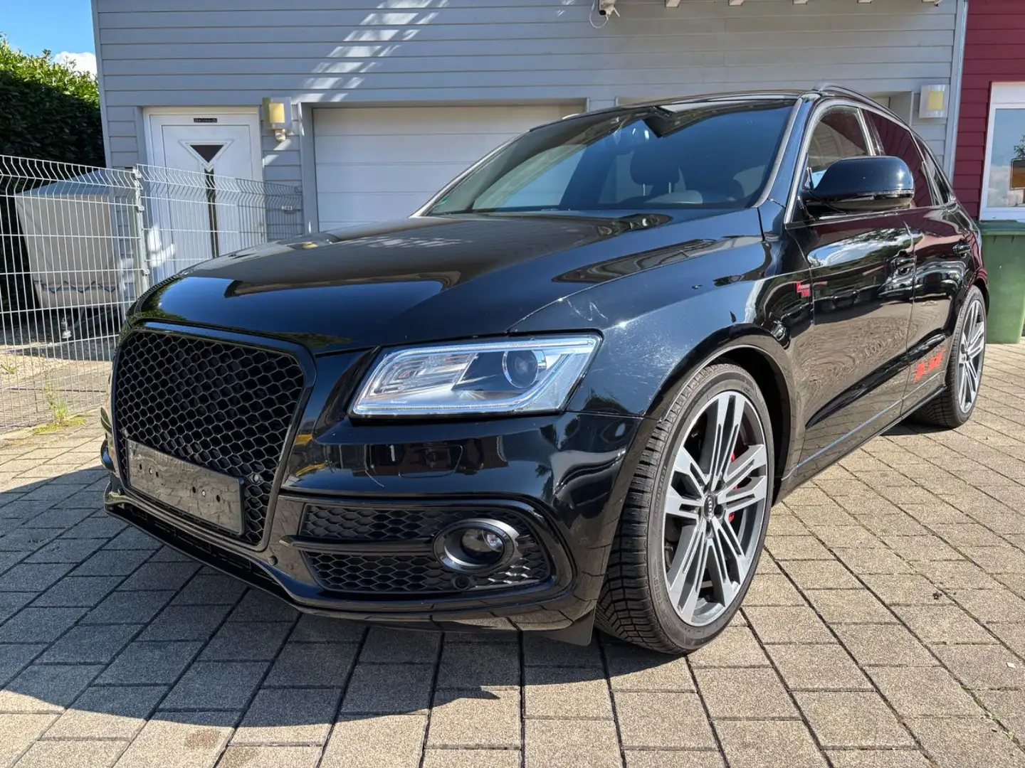 Audi SQ5 3.0 TFSI tiptronic quattro Top Gepflegt Schwarz - 1