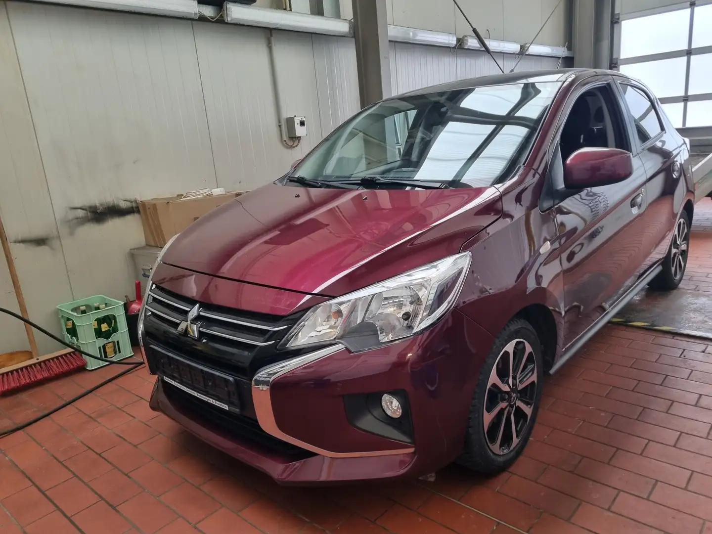 Mitsubishi Space Star Spirit+ *AUTOMATIK *NAVI *RFK *TEMPOMAT *DAB Rouge - 1