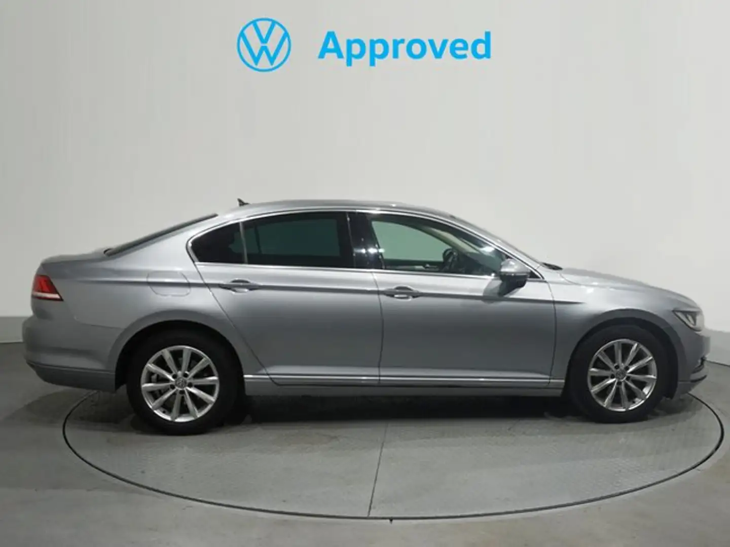 Volkswagen Passat 2.0TDI Advance DSG7 110kW Gris - 2