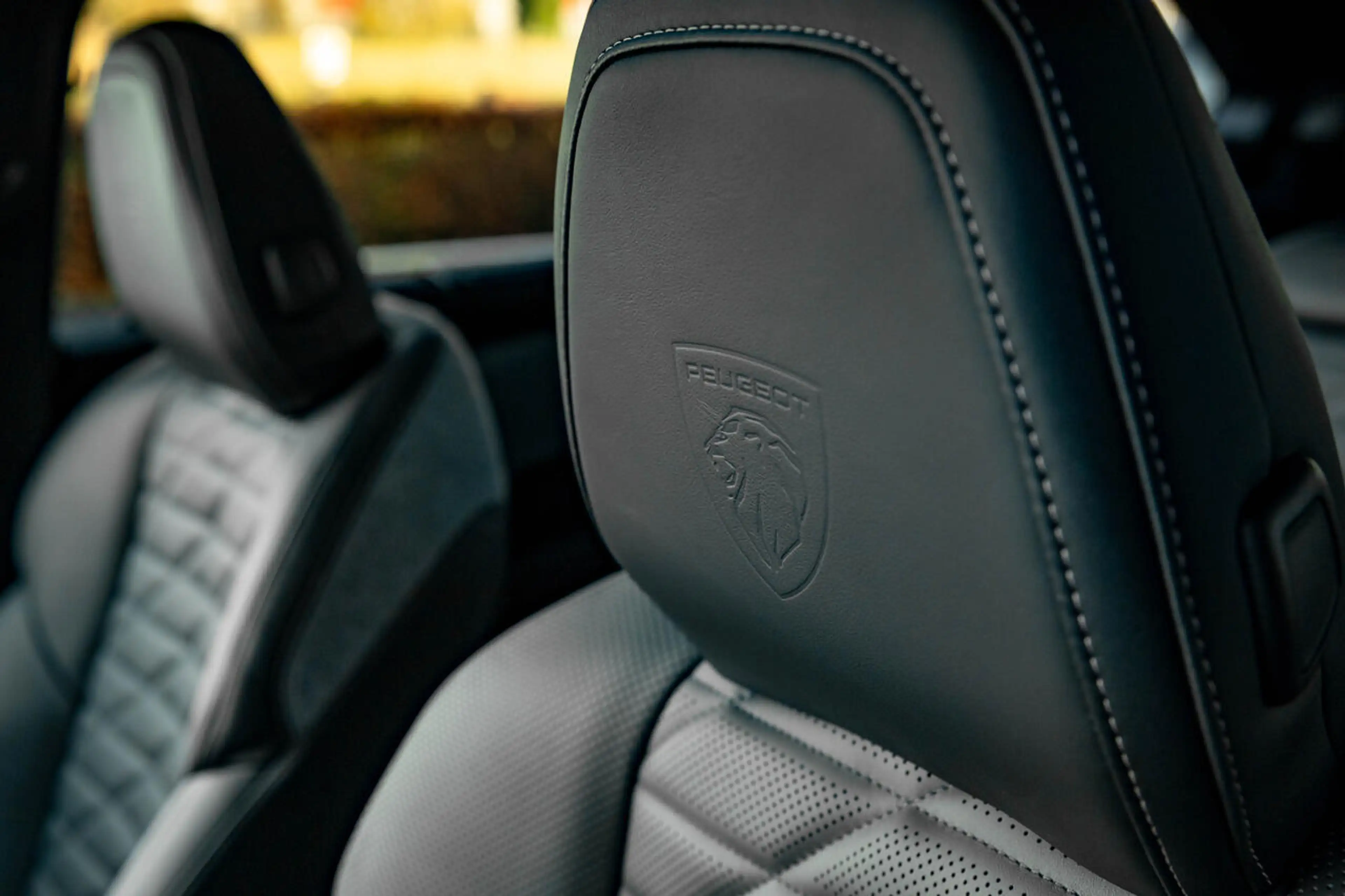Peugeot 5008 GT exclusive | 325 PK | 4x4 | WP | Leder | Pano... — photo 11