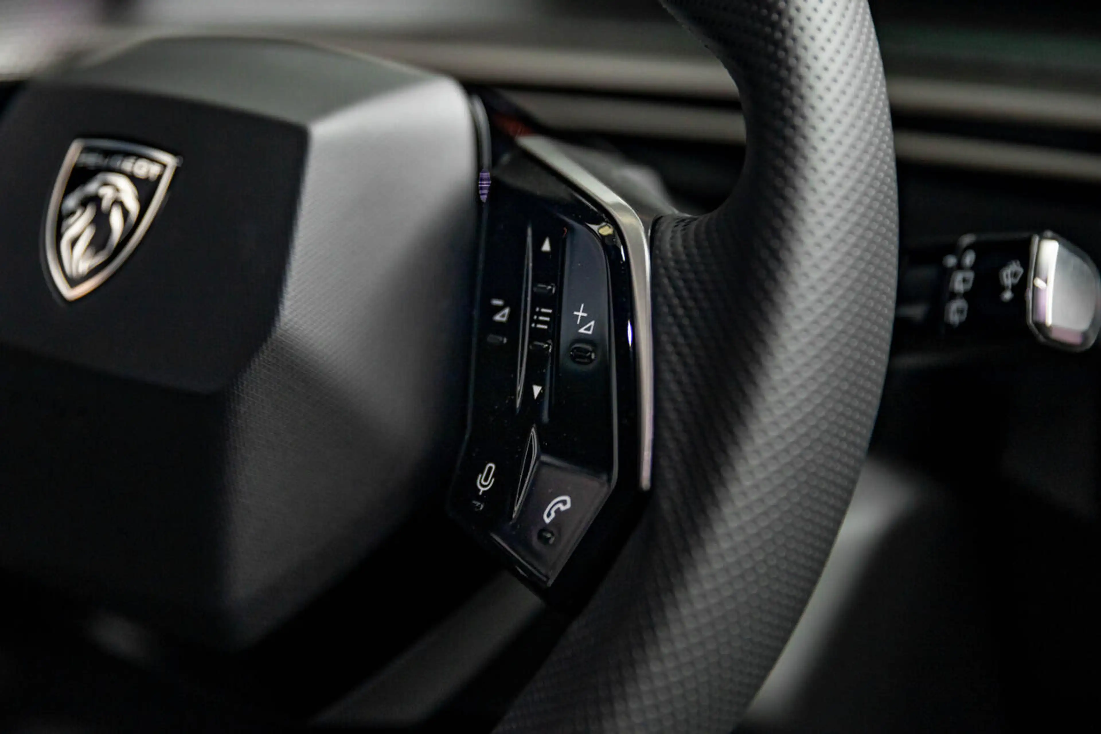 Peugeot 5008 GT exclusive | 325 PK | 4x4 | WP | Leder | Pano... — photo 13