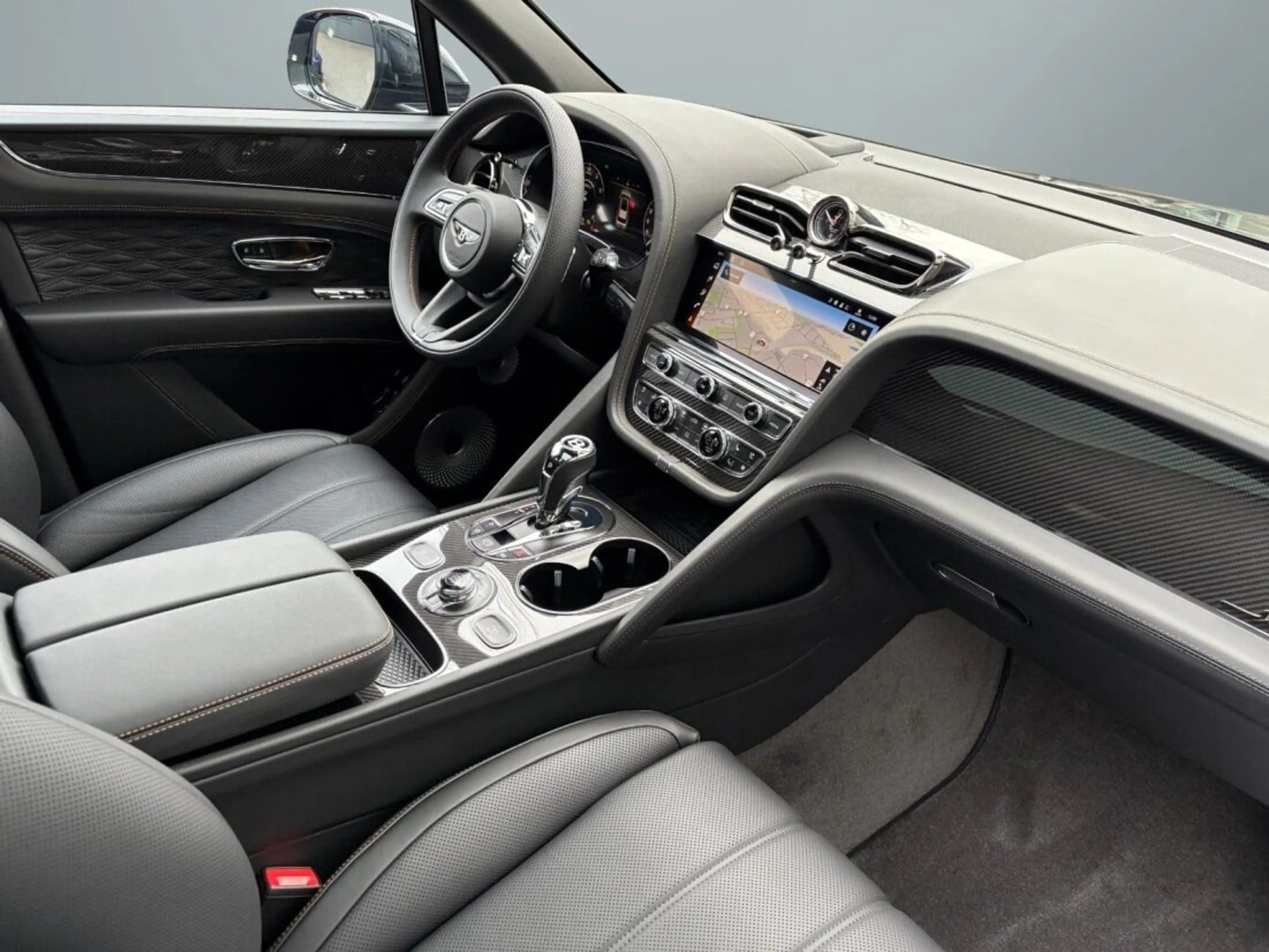 Bentley Bentayga Speed V8 *MidnightEmerald*MY2026* — photo 9
