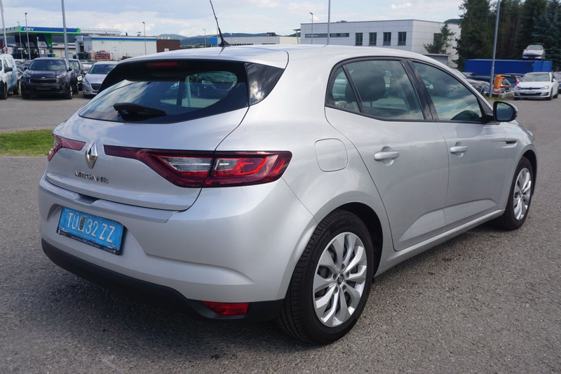 Renault Megane 1.2 TCe 100 Energy Life — photo 6