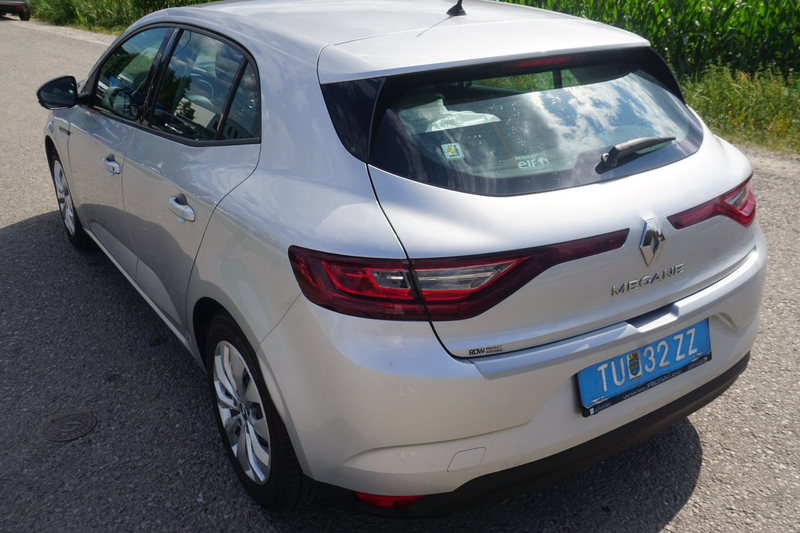 Renault Megane 1.2 TCe 100 Energy Life — photo 11