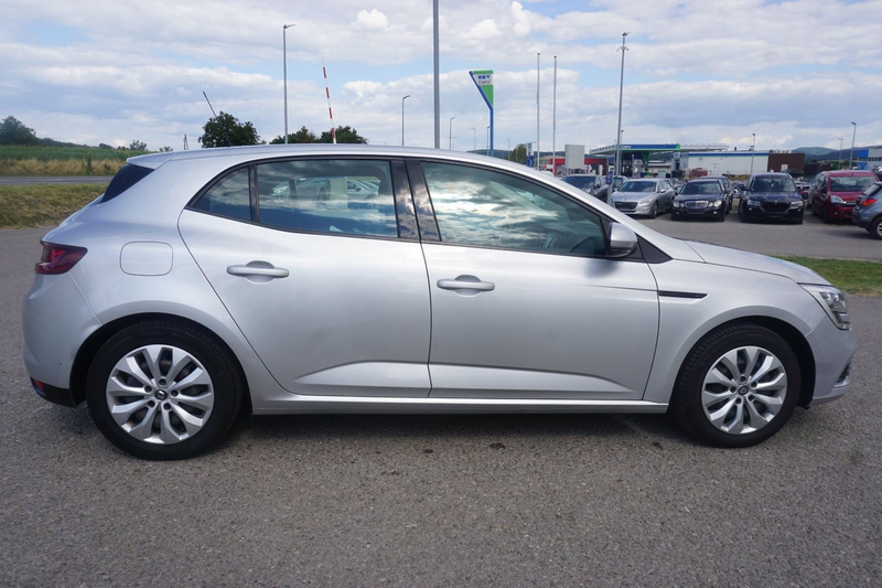 Renault Megane 1.2 TCe 100 Energy Life — photo 7