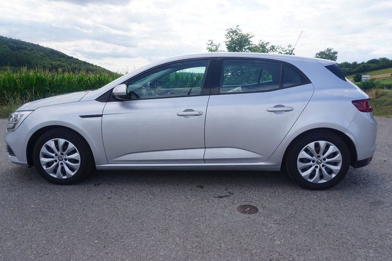 Renault Megane 1.2 TCe 100 Energy Life — photo 3