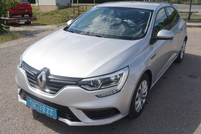 Renault Megane 1.2 TCe 100 Energy Life — photo 10