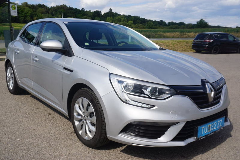 Renault Megane 1.2 TCe 100 Energy Life — photo 8