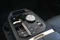 BMW iX xDrive50 High Executive 112 kWh / Active Steering Grijs - thumbnail 25