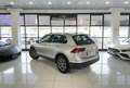 Volkswagen Tiguan 2.0 150cv 4Motion DSG CarPlay RADAR Finanziabile Grijs - thumbnail 4