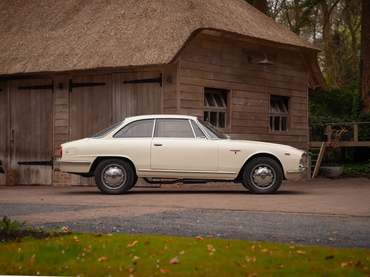 Alfa Romeo Sprint 2600 Alb - 1