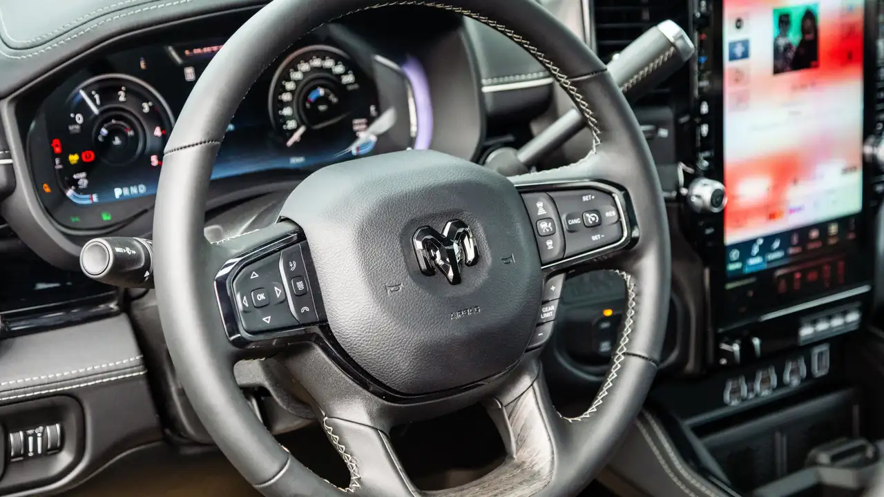 RAM 3500 снимка RAM 3500