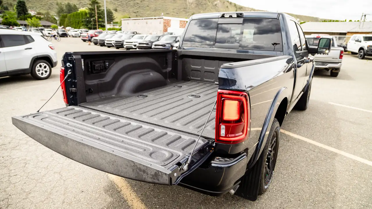 RAM 3500 снимка RAM 3500