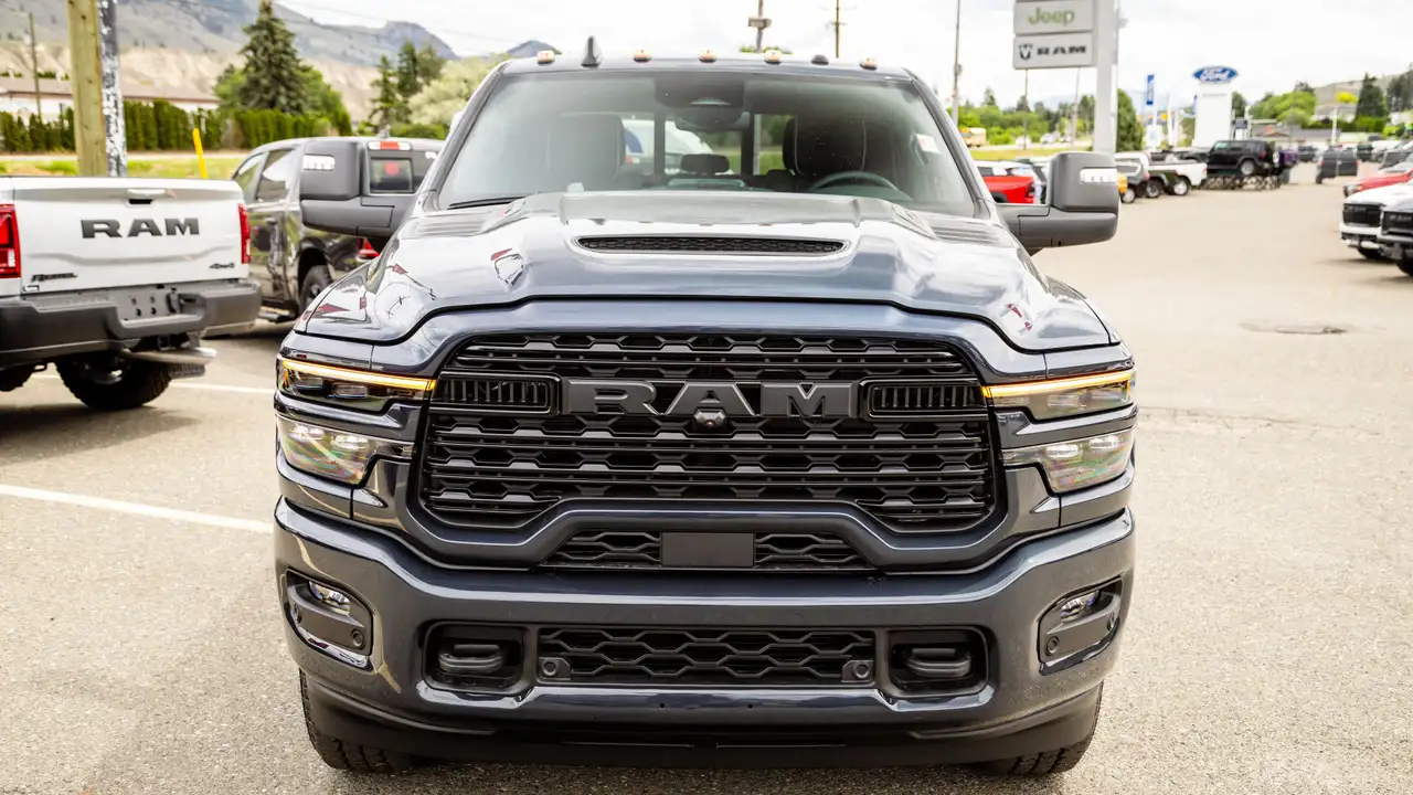 RAM 3500 снимка RAM 3500
