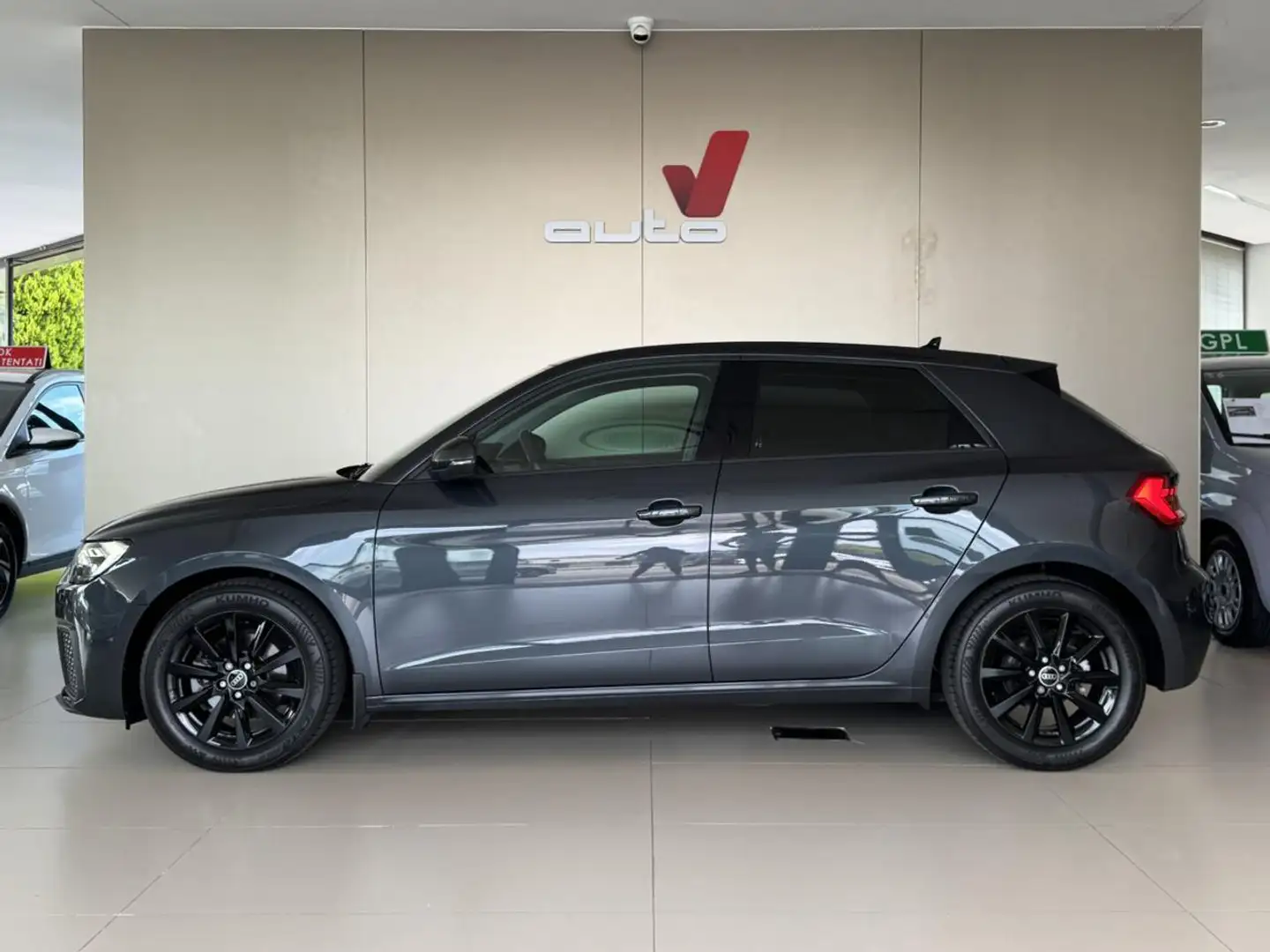 Audi A1 SPB 30 TFSI + FARI LED + CARPLAY Grigio - 1
