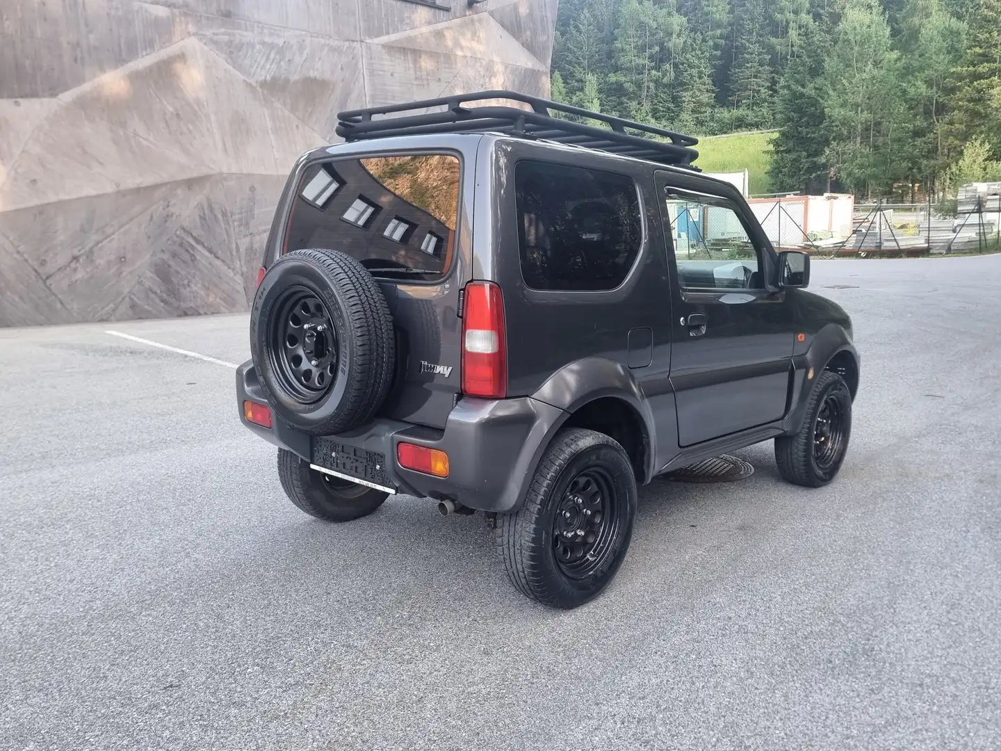 Suzuki Jimny 1,3 VX Grijs - 2