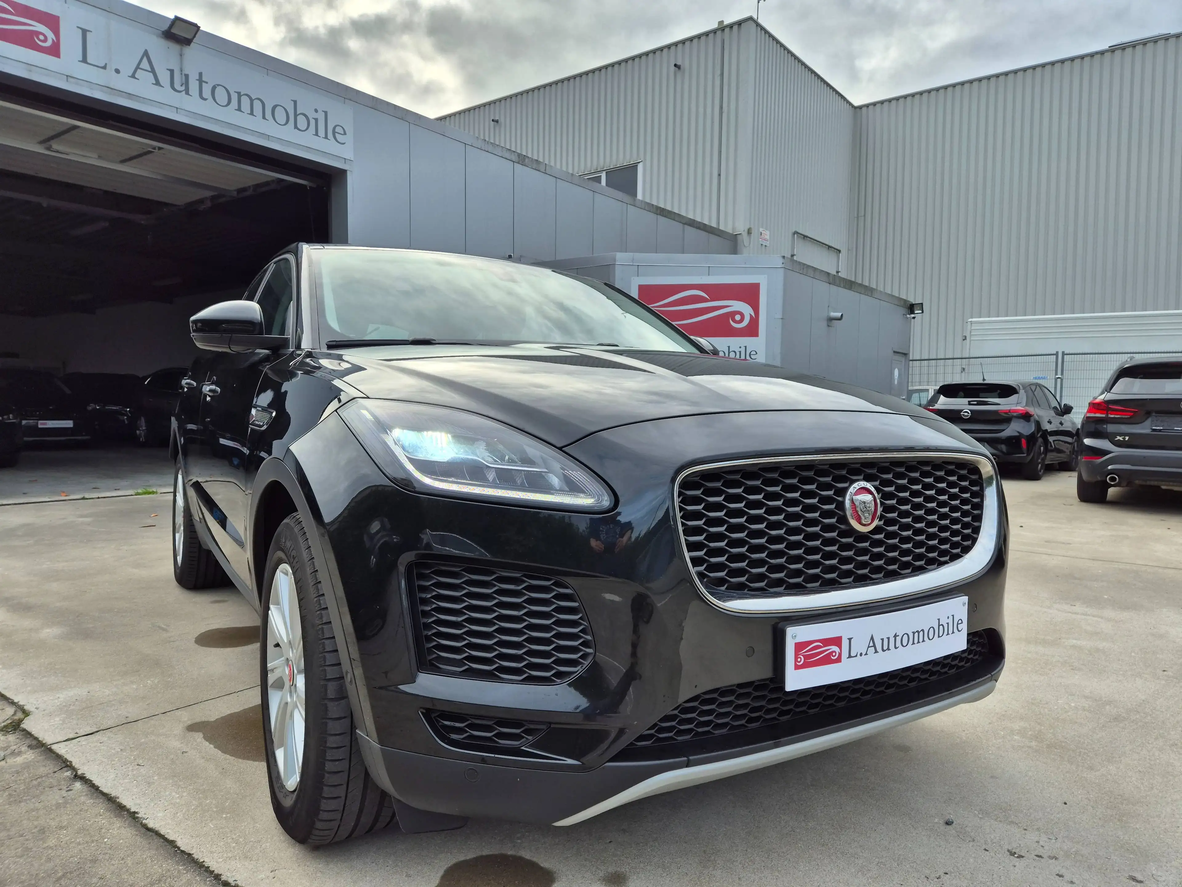 Jaguar E-Pace 2.0 D 150cv SPORT // AUTO. // AWD — photo 3