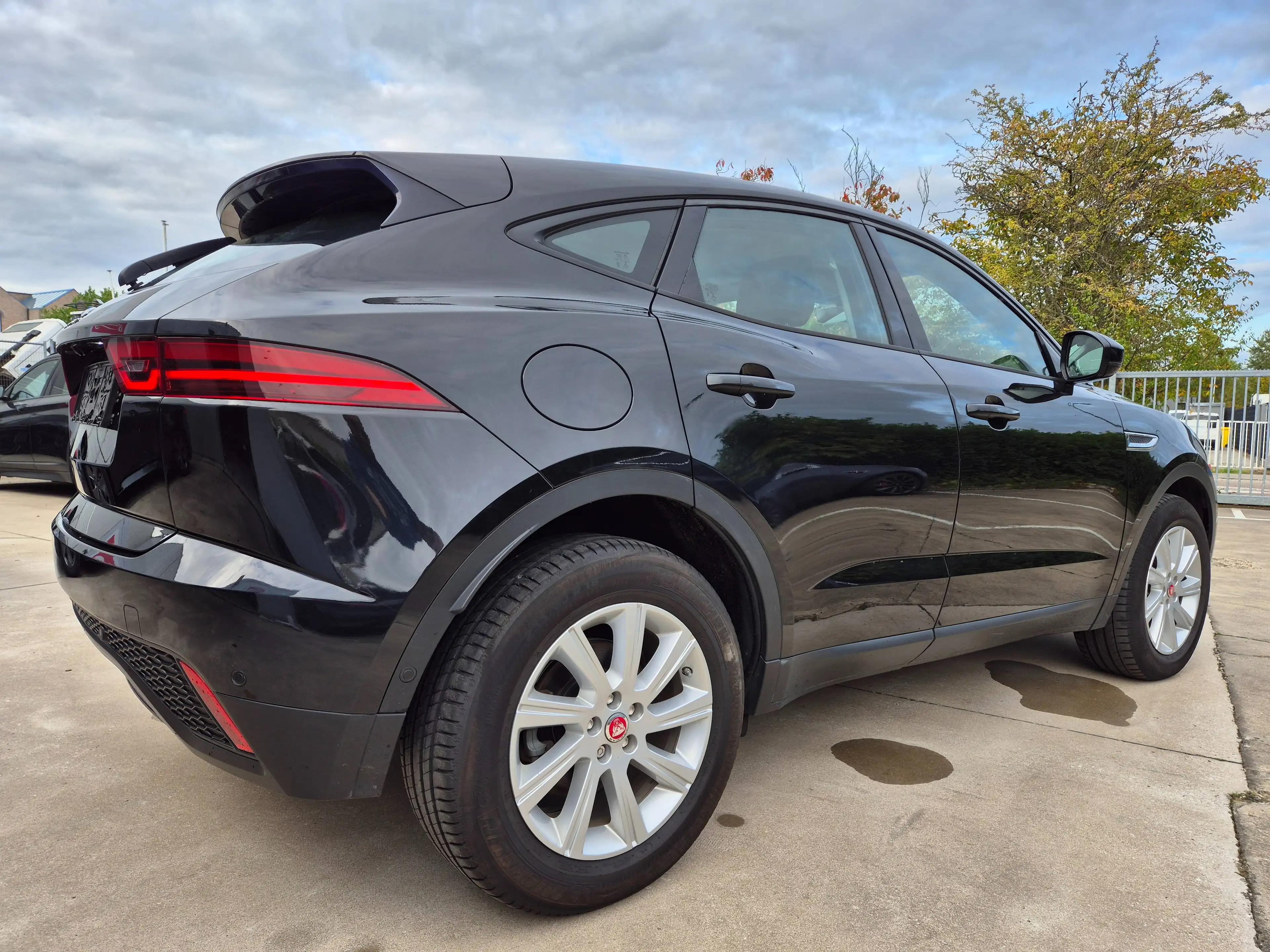 Jaguar E-Pace 2.0 D 150cv SPORT // AUTO. // AWD — photo 11