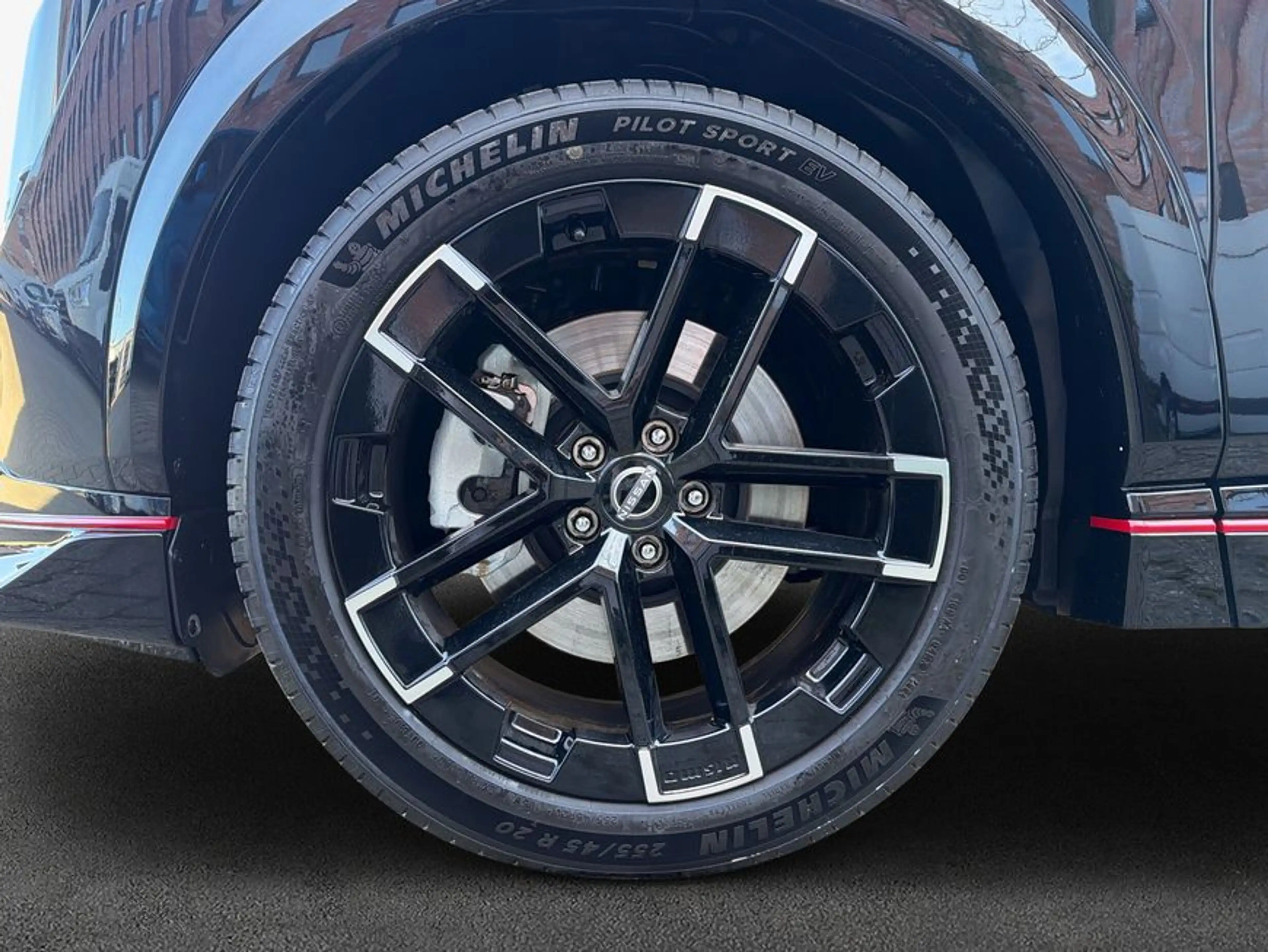 Nissan Ariya 87 kWh e-4ORCE AWD Nismo LED+NAVI+360 — photo 8