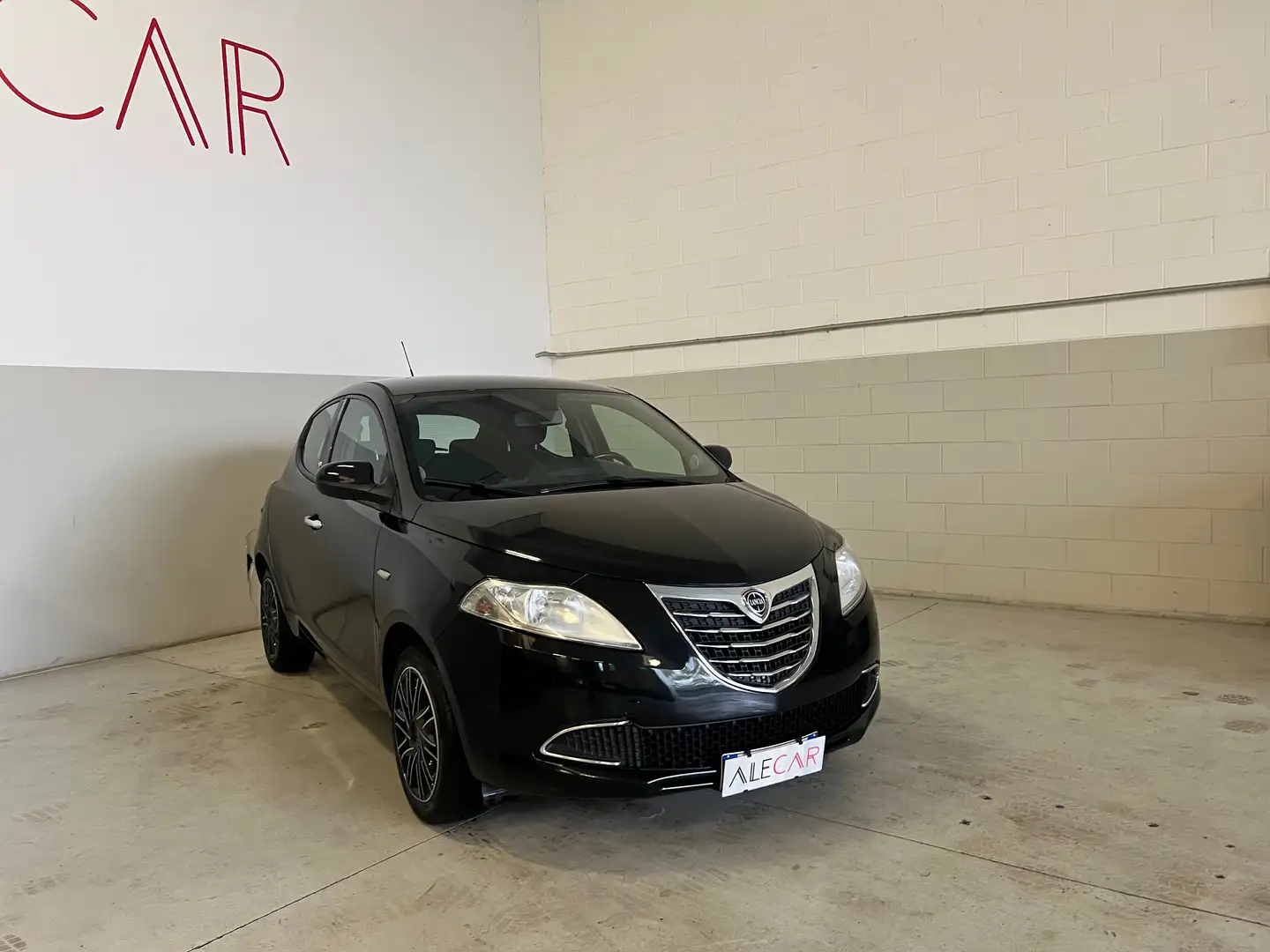 Lancia Ypsilon Ypsilon III 2011 1.2 8v Gold s&s 69cv Noir - 2