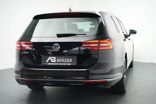 Volkswagen Passat view 9