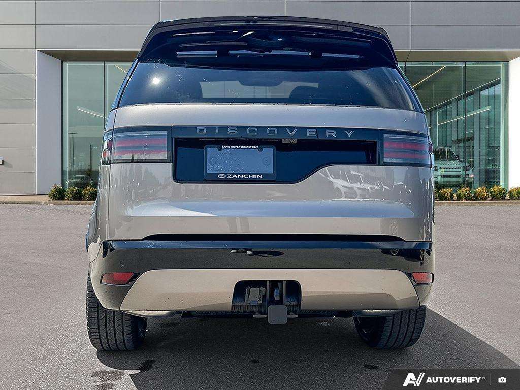 2026 Land Rover Discovery P300 Dynamic SE alt 5