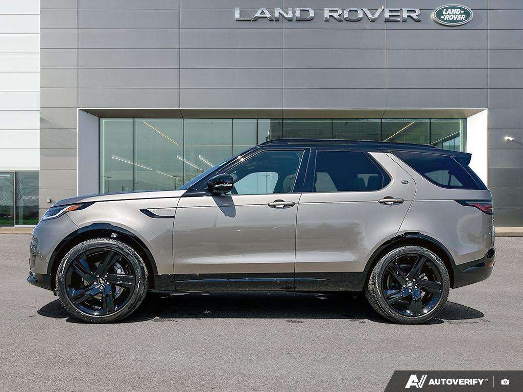 2026 Land Rover Discovery P300 Dynamic SE alt 3