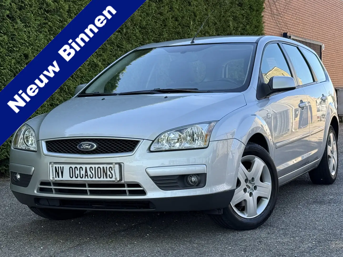Ford Focus Wagon 1.6-16V Ambiente NIEUWE KOPPELING/AIRCO//VOO Grau - 1