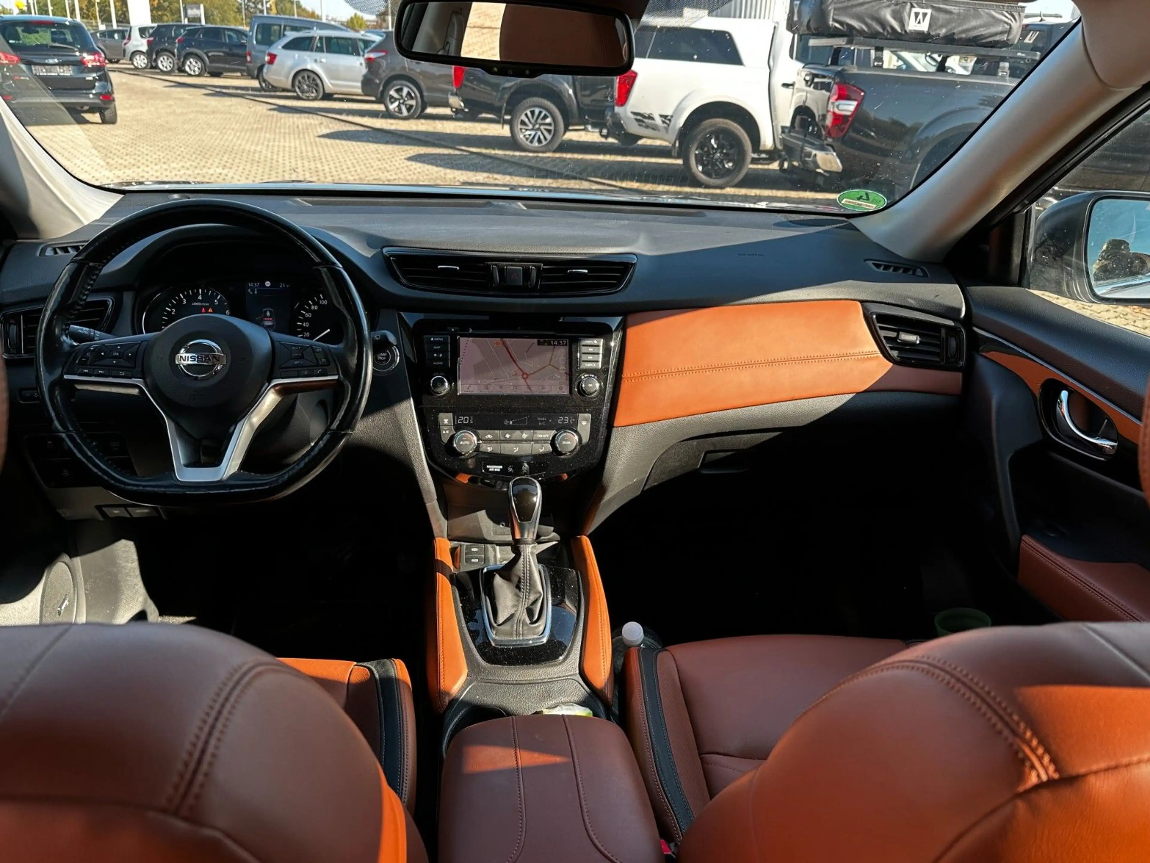 Nissan X-Trail Tekna 1. Hand, TOP, Leder, HU, DS neu — photo 9
