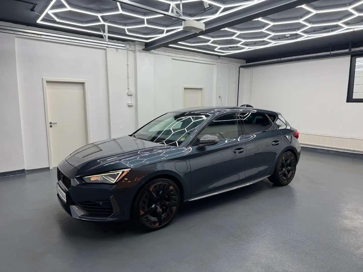CUPRA Leon VZ e-Hybrid*ACC Grau - 1