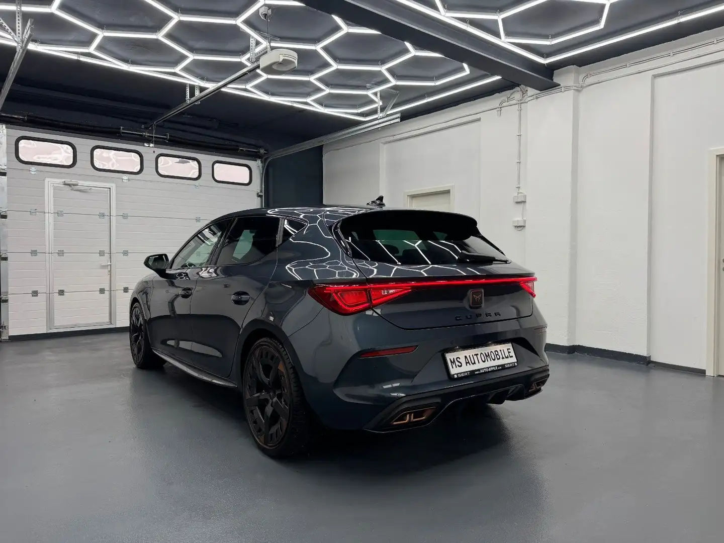 CUPRA Leon VZ e-Hybrid*ACC Grau - 2