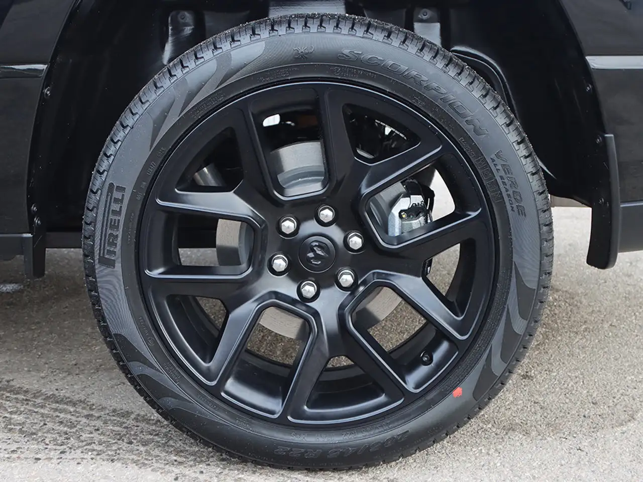 RAM 1500 снимка RAM 1500