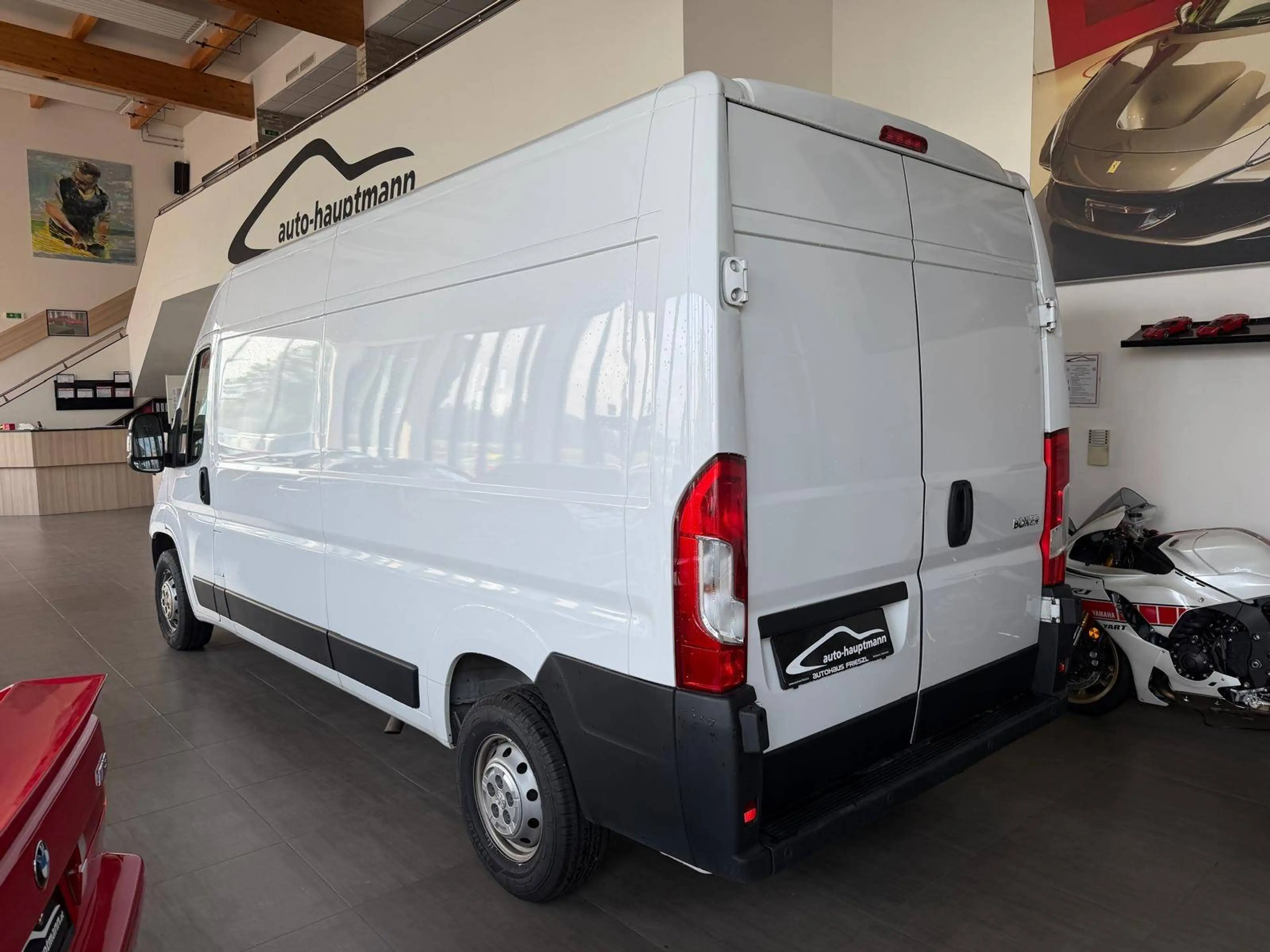 Peugeot Boxer 333 L3H2 BlueHDi 140 Stop — photo 5