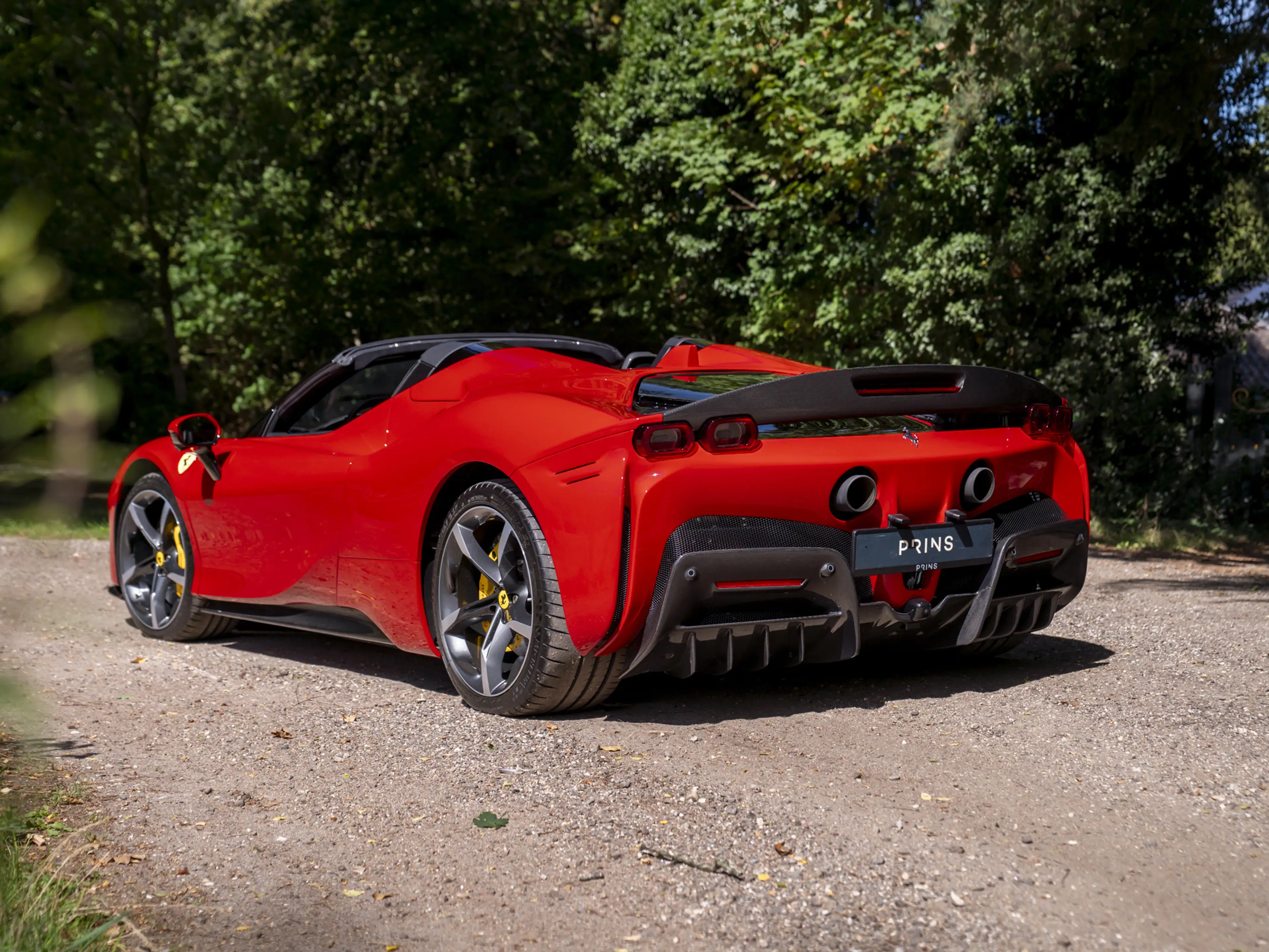 Ferrari SF90 Spider 4.0 V8 Assetto Fiorano — photo 6