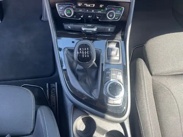 BMW 2 Series view 12