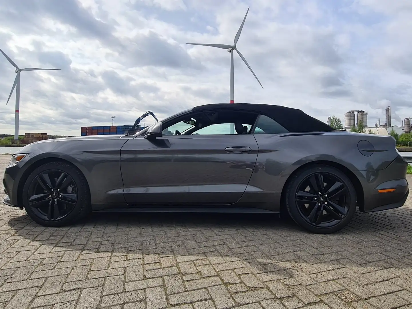 Ford Mustang 2.3 EcoBoost Brązowy - 1