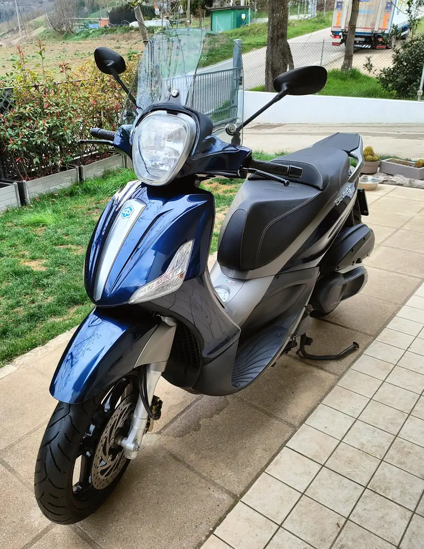 Piaggio Beverly 350 Niebieski - 1