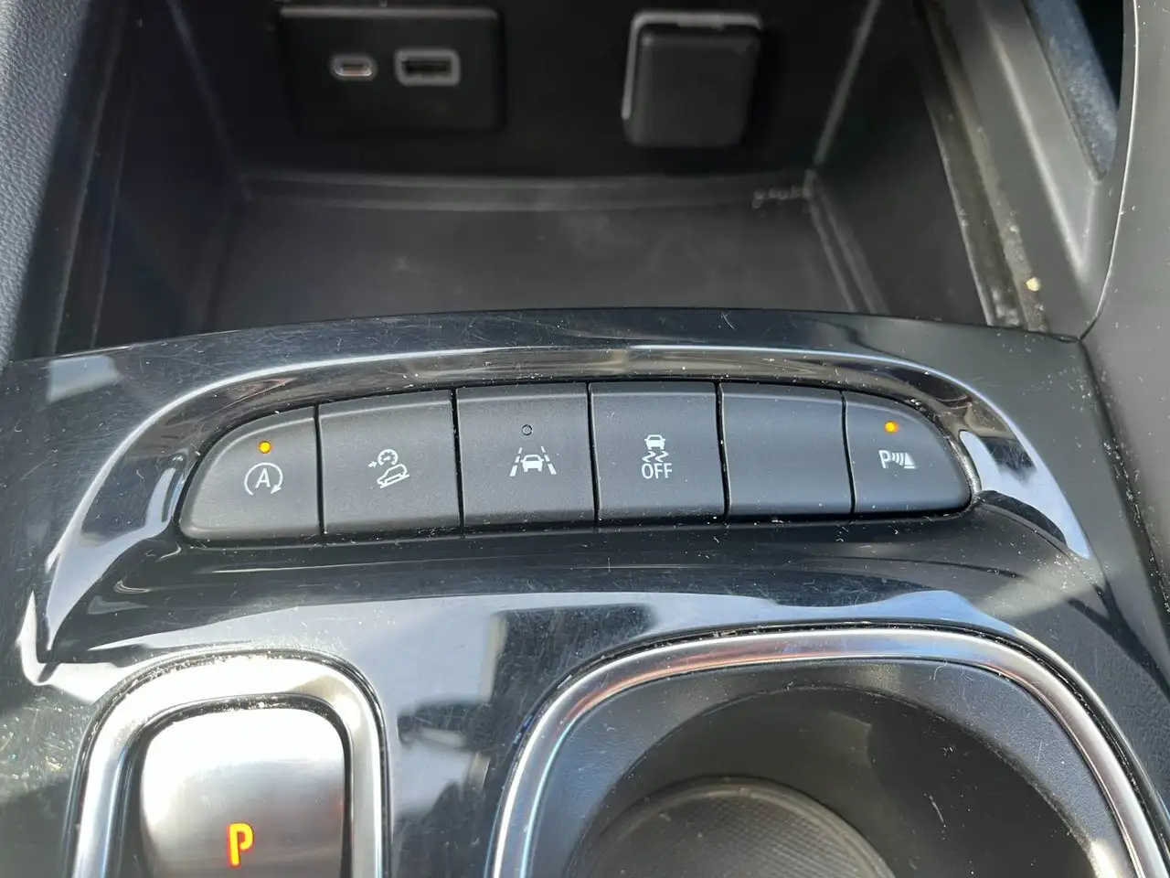 Buick Envision photo Buick Envision