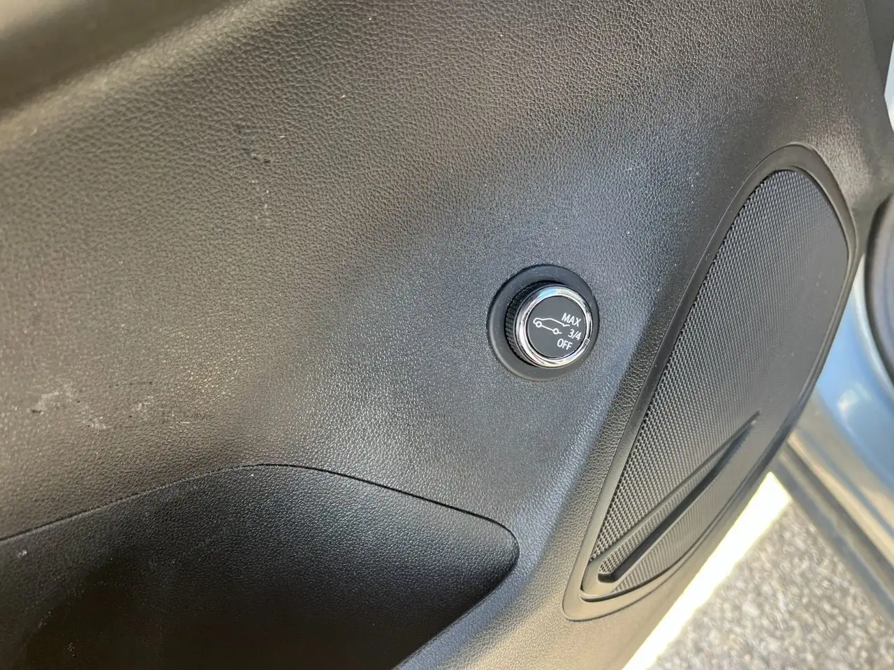Buick Envision photo Buick Envision