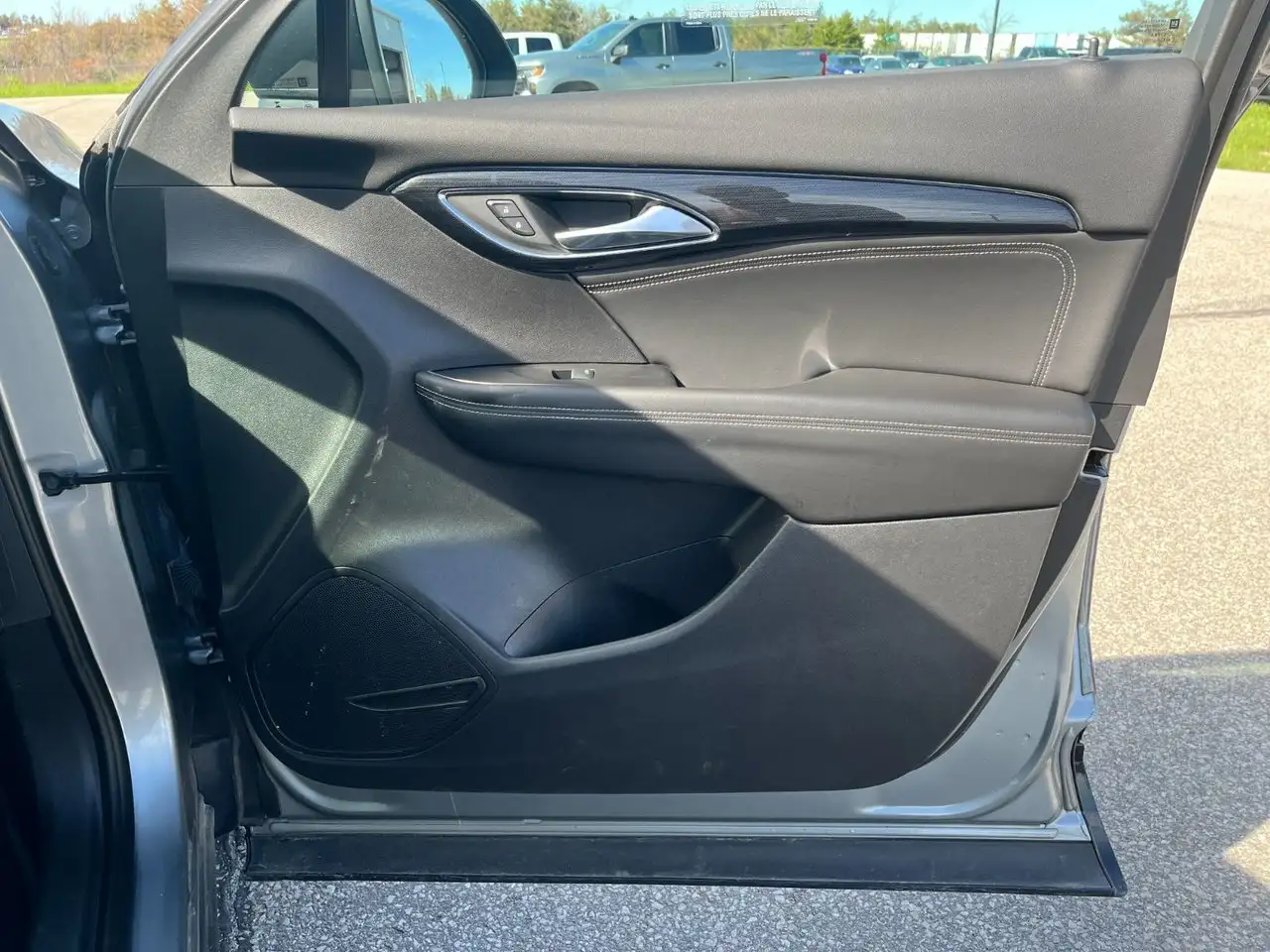 Buick Envision photo Buick Envision