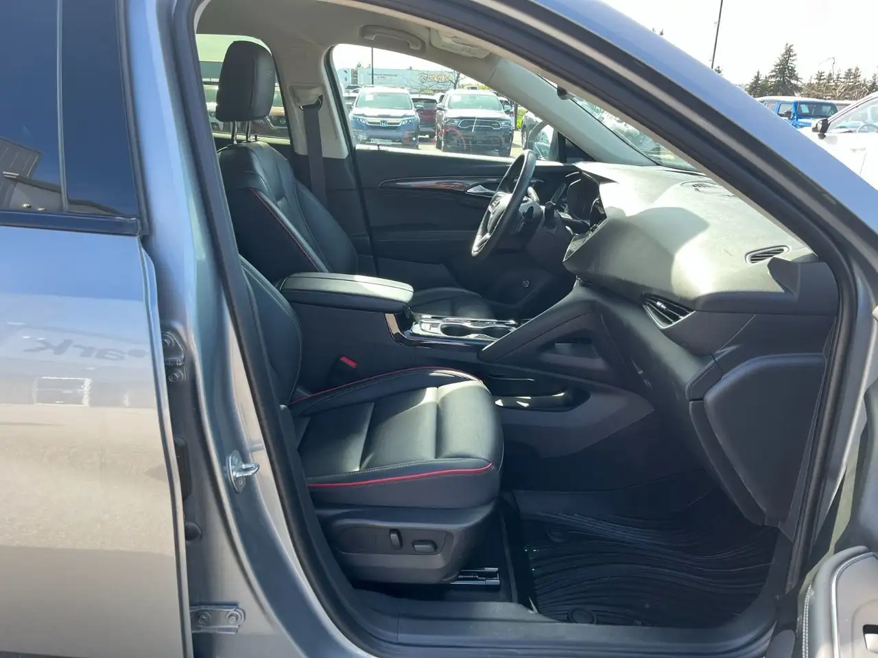 Buick Envision photo Buick Envision