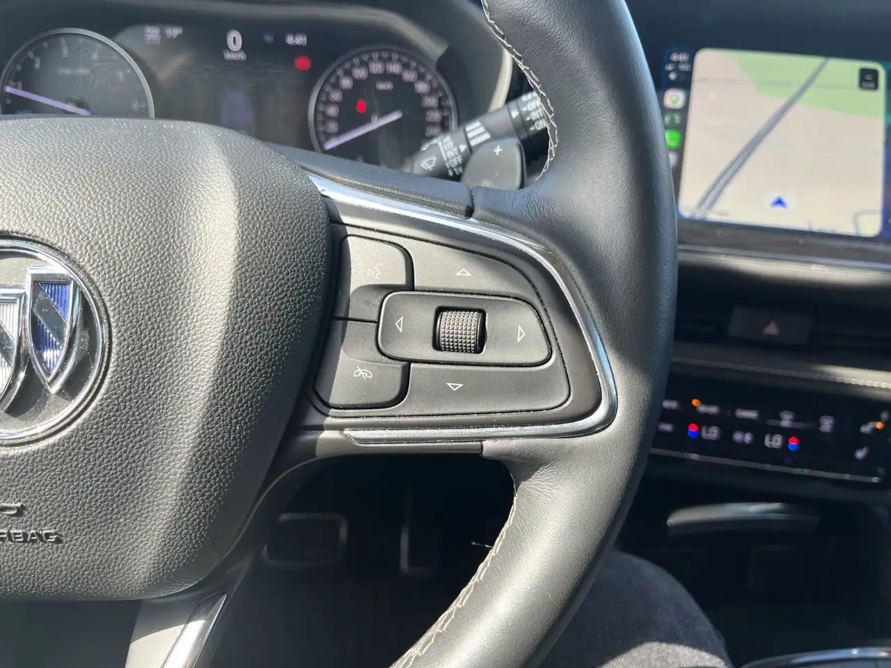 Buick Envision photo Buick Envision