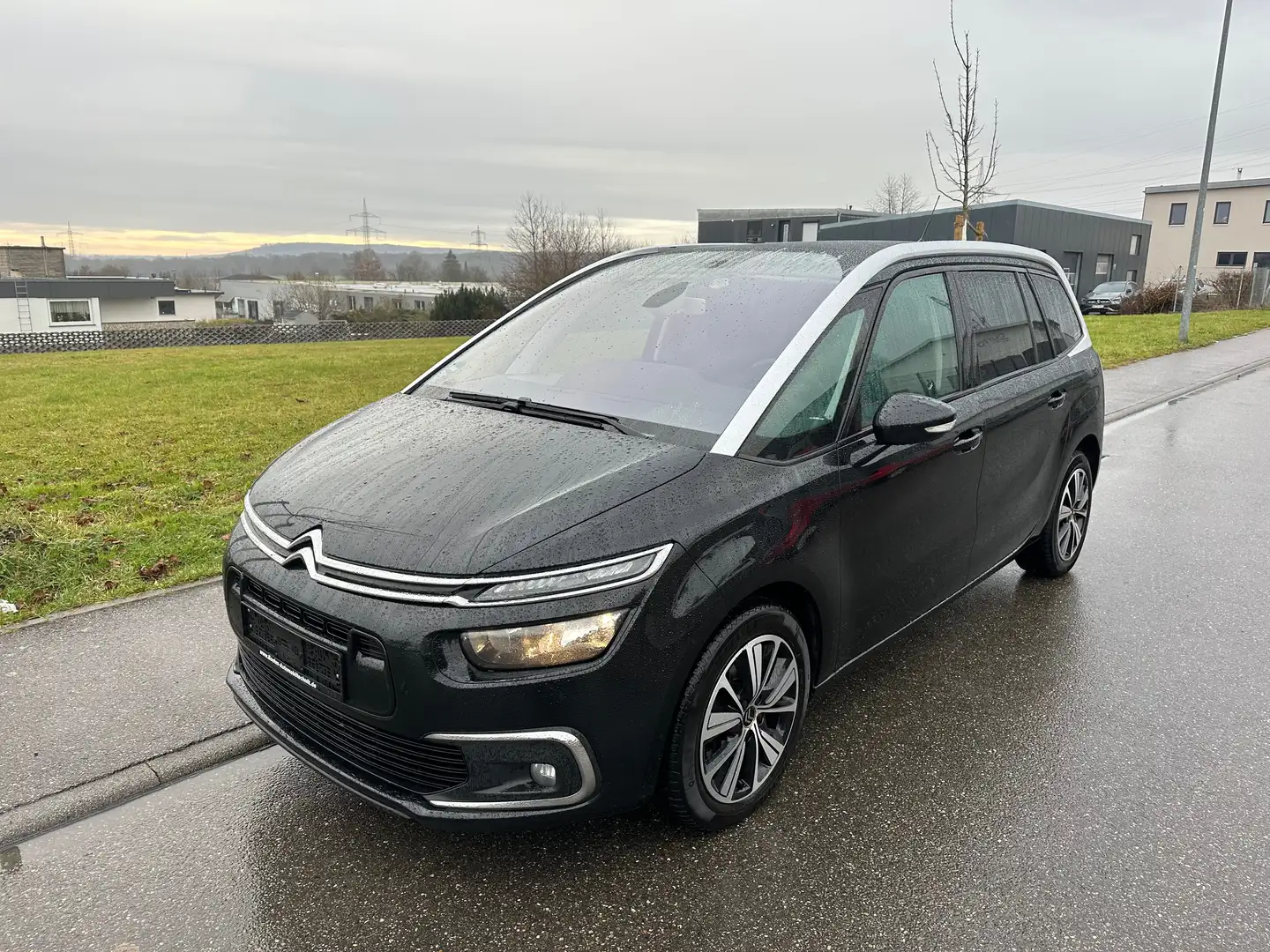 Citroen Grand C4 Picasso Schwarz - 1