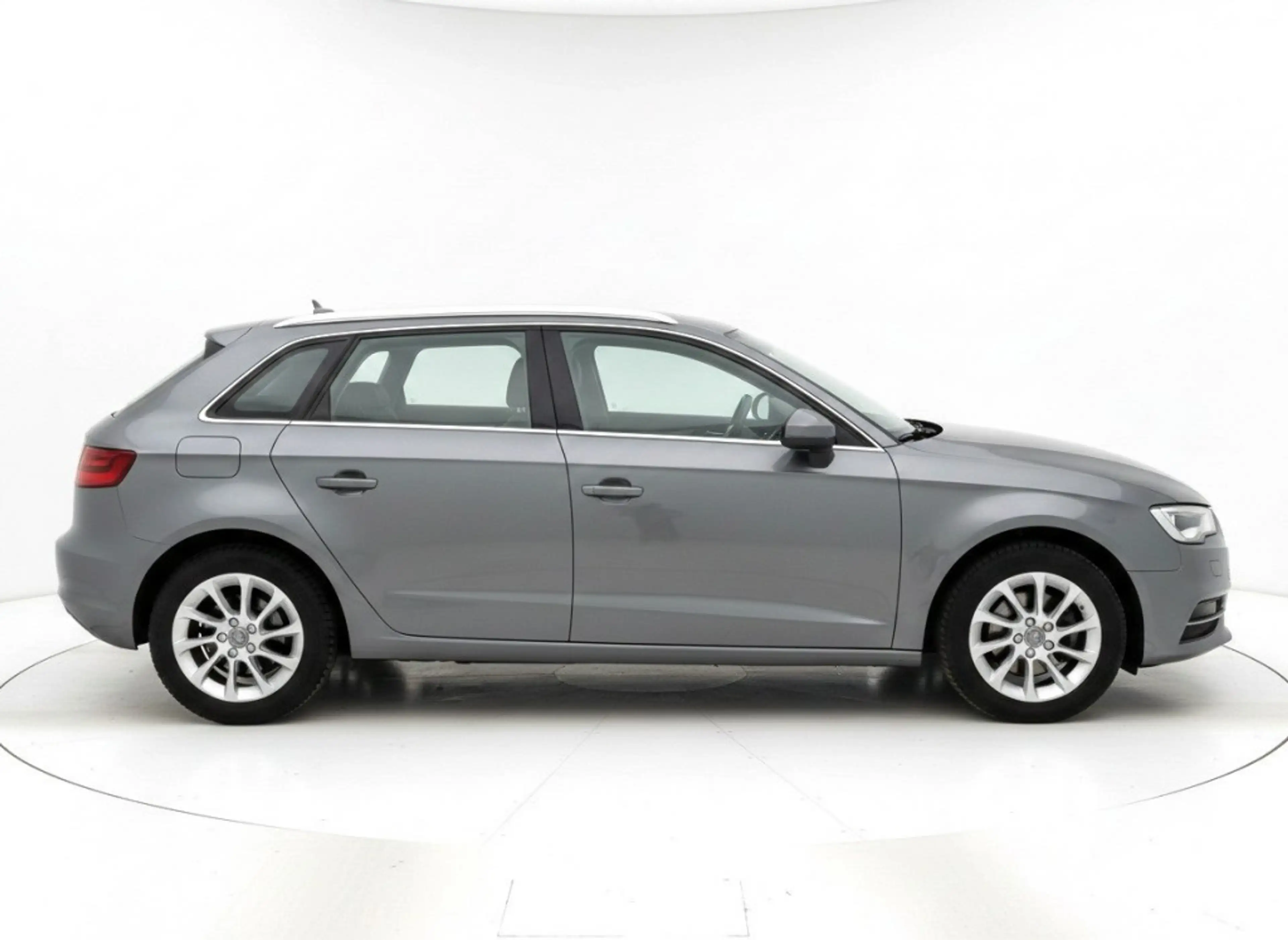 Audi A3 1.2 TFSI ATTR. PRO LINE. NAVI, AIRCO, CRUISE. — photo 4