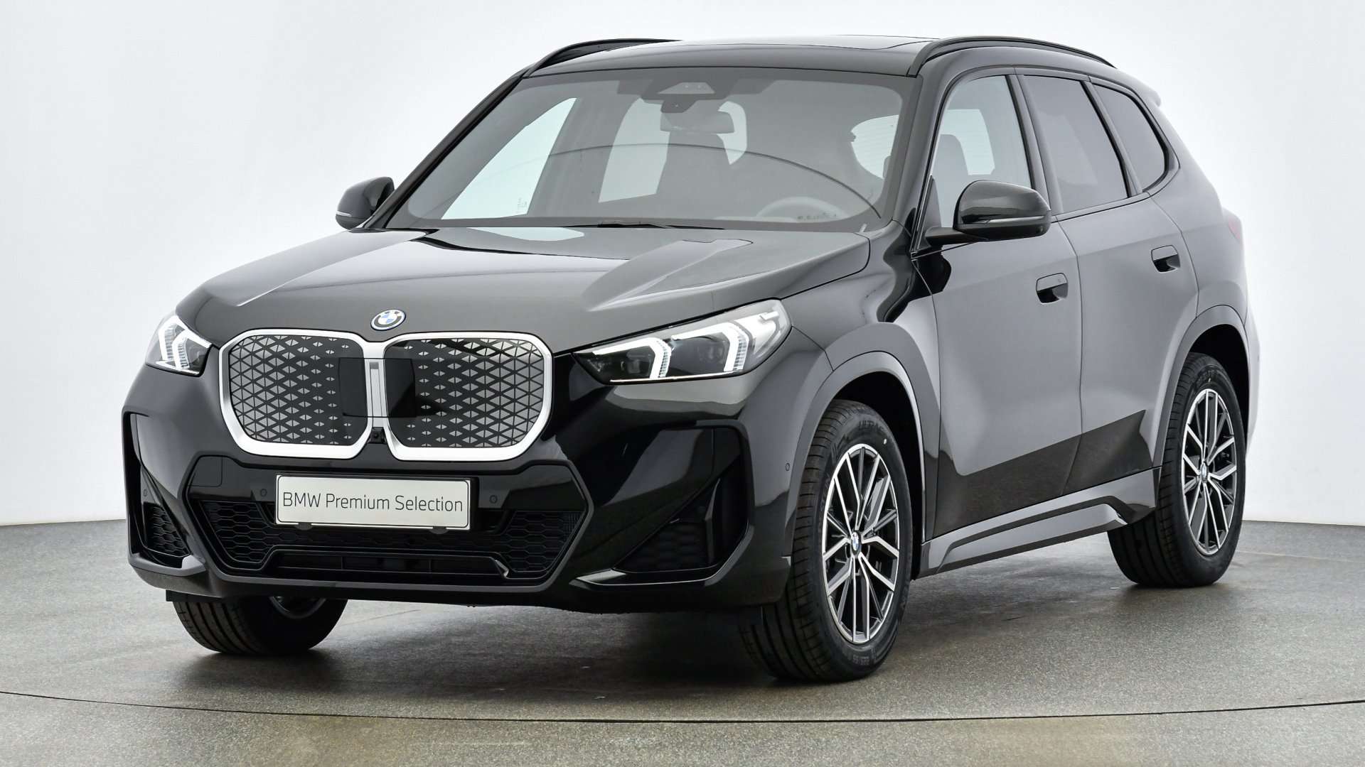 BMW iX1