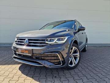 2.0 TDI R-Line 4Motion AHK SD IQ.LIGHT