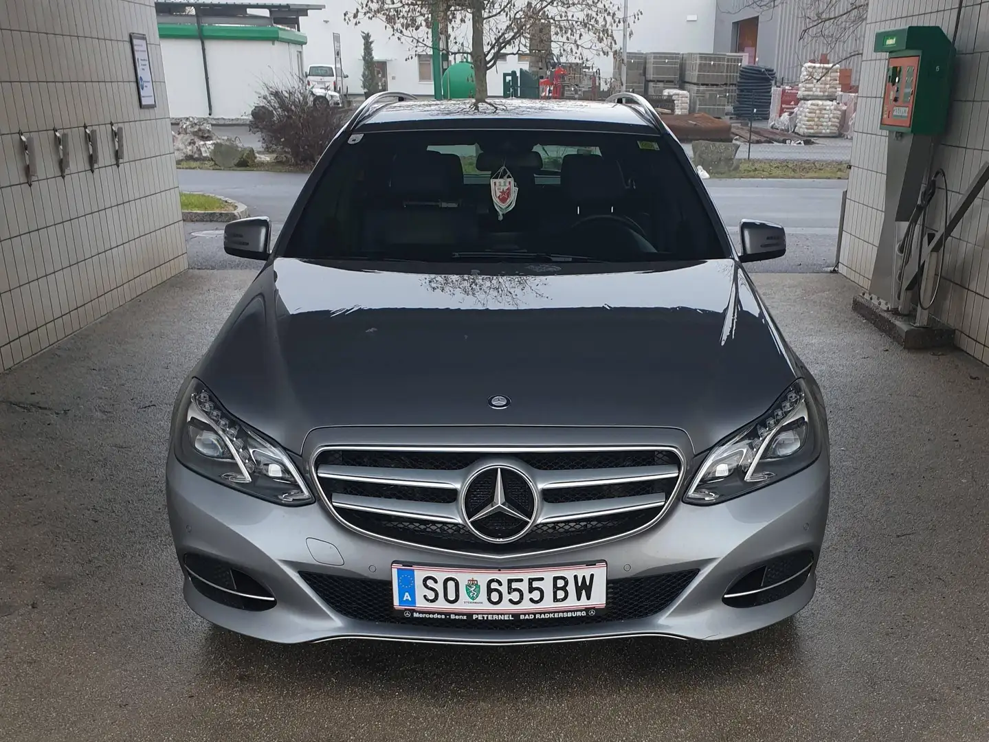 Mercedes-Benz E 250 E 250 T Avantgarde CDI Aut. Avantgarde Grau - 1