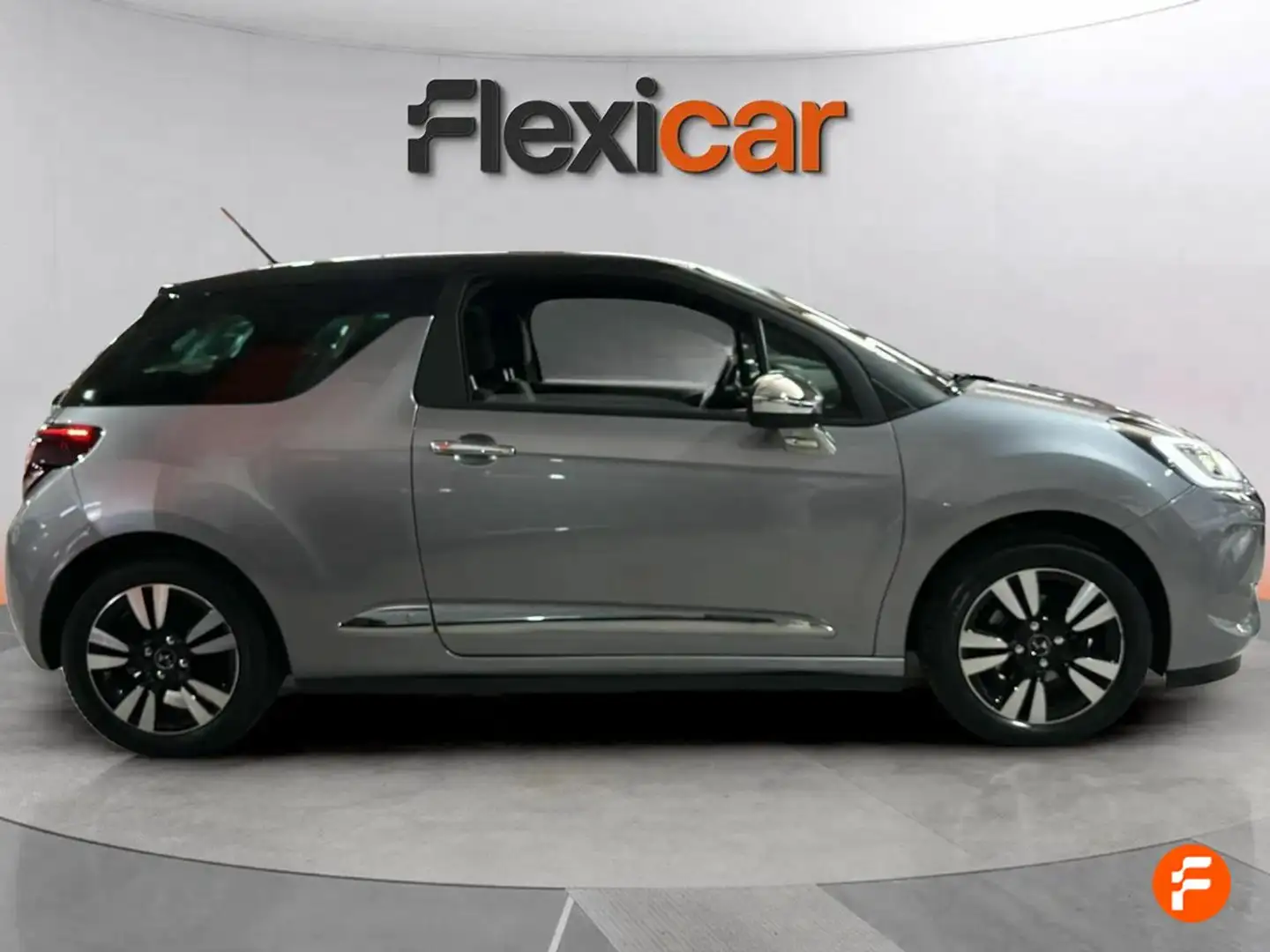 DS Automobiles DS 3 1.2 PureTech S&S So Chic EAT6 110 Gris - 2