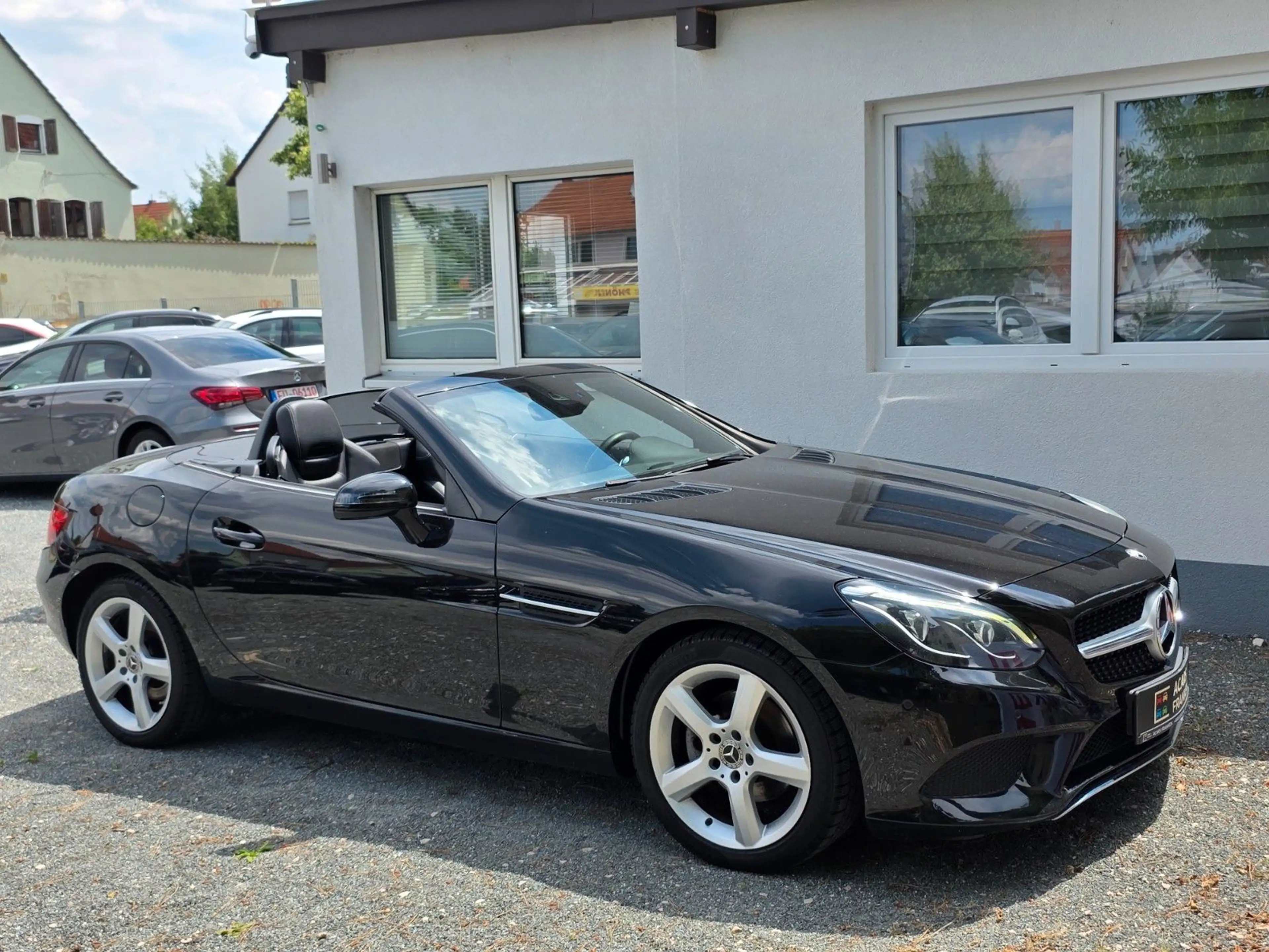 Mercedes-Benz SLC 180 Roadster *LED*Leder*Navi*SHZ*Gepflegt — photo 16