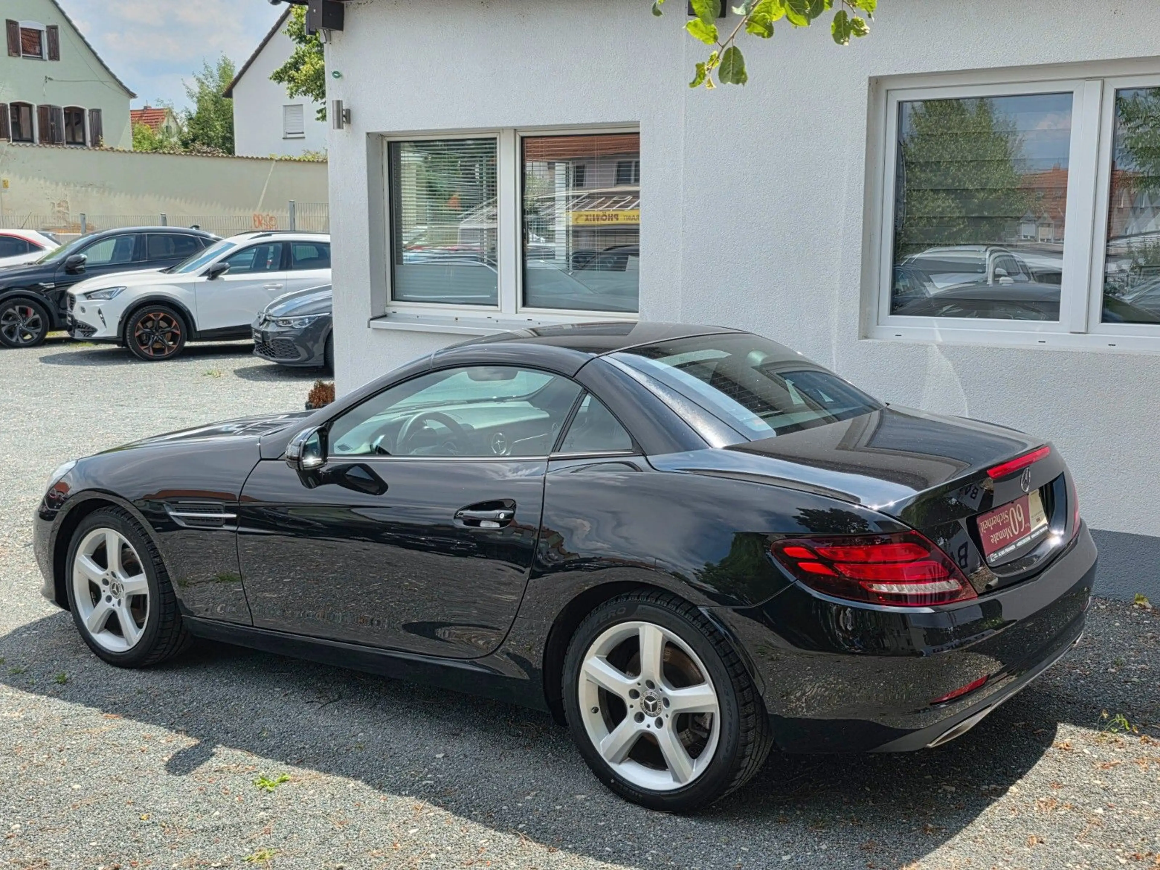 Mercedes-Benz SLC 180 Roadster *LED*Leder*Navi*SHZ*Gepflegt — photo 5